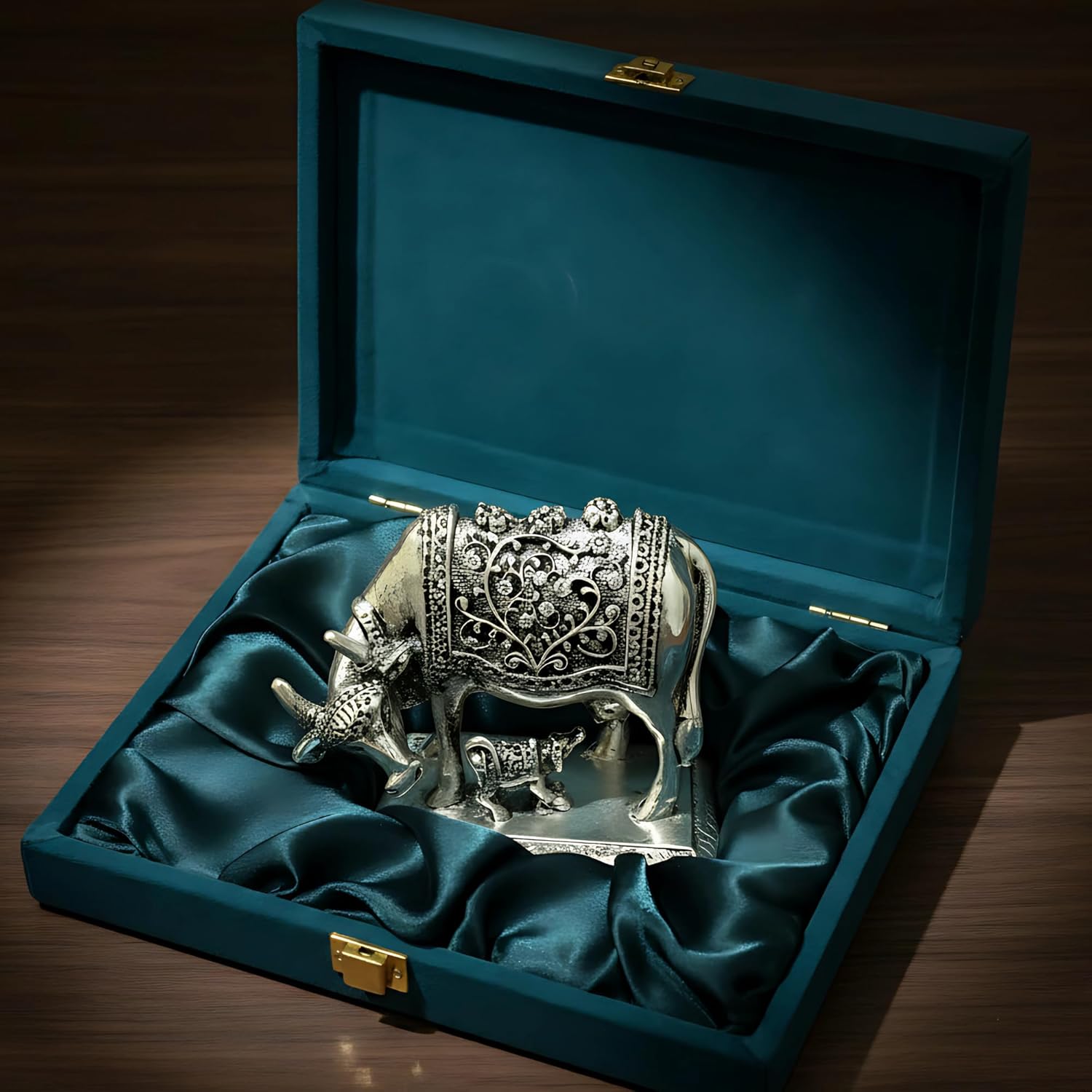 999 Pure Silver Plated Kamdhenu Cow Idol | 4 Inch Vastu Home Decor | Symbol of Prosperity & Abundance | Auspicious Religious Gift for Pooja Room & Mandir - Image 9